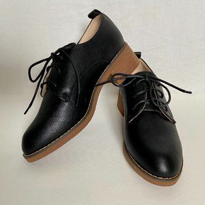 NWOT Black Heeled Loafers